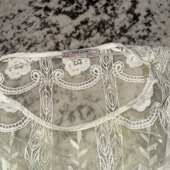 Adam Levine Collection Cream Lace Blouse - Picture 2 of 2